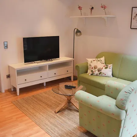 아파트 Galeriewohnung Mit Blick In Den Schwarzwald *