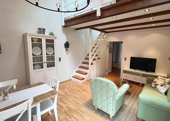 Galeriewohnung Mit Blick In Den Schwarzwald *